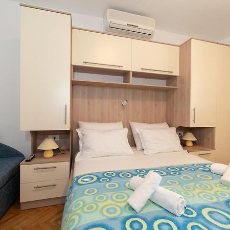 Apartman Dese 2+1 Daire Tučepi Dış mekan fotoğraf