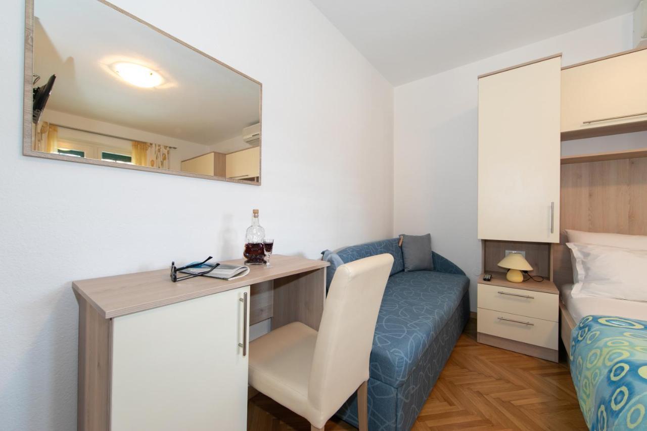 Apartman Dese 2+1 Daire Tučepi Dış mekan fotoğraf